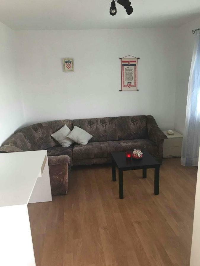 Sekler Ante Tribunj Appartement Tribalj Buitenkant foto